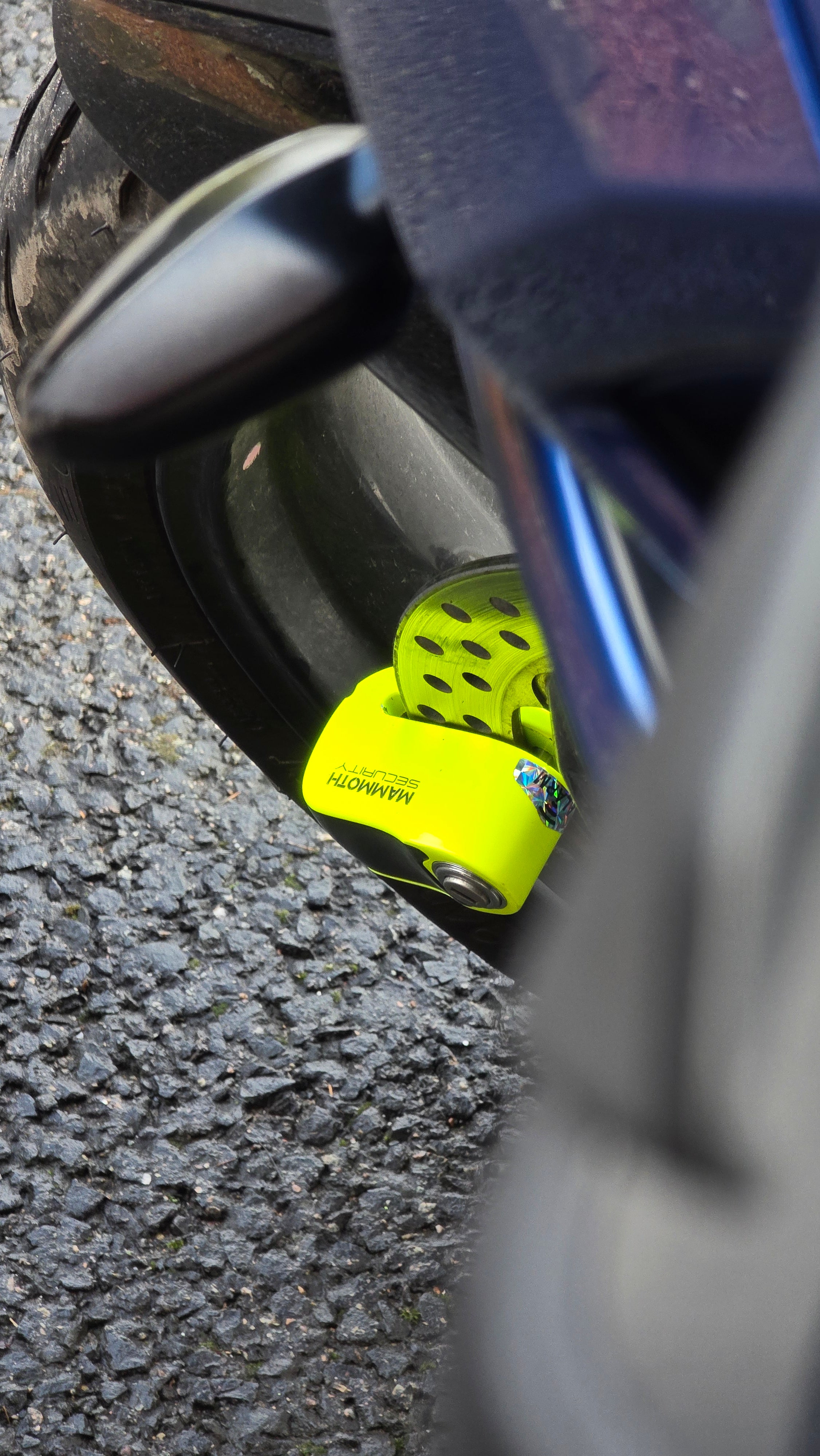 MAMMOTH SECURITY GREMLIN ALARM DISC LOCK – 6MM STAINLESS STEEL PIN (FLUORO YELLOW)