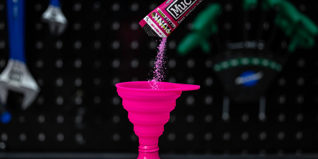Muc-Off Collapsible Silicone Funnel