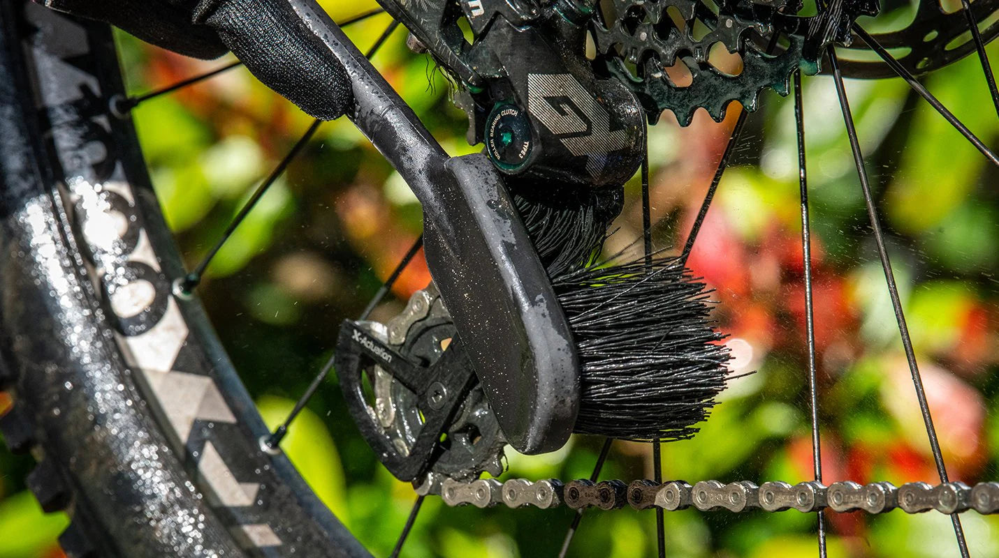 Muc-Off Tyre & Cassette Brush