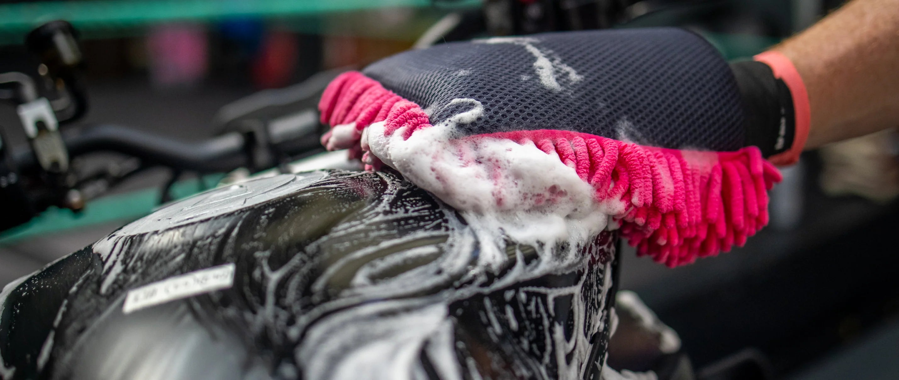 Muc-Off 2-in-1 Microfibre Wash Mitt